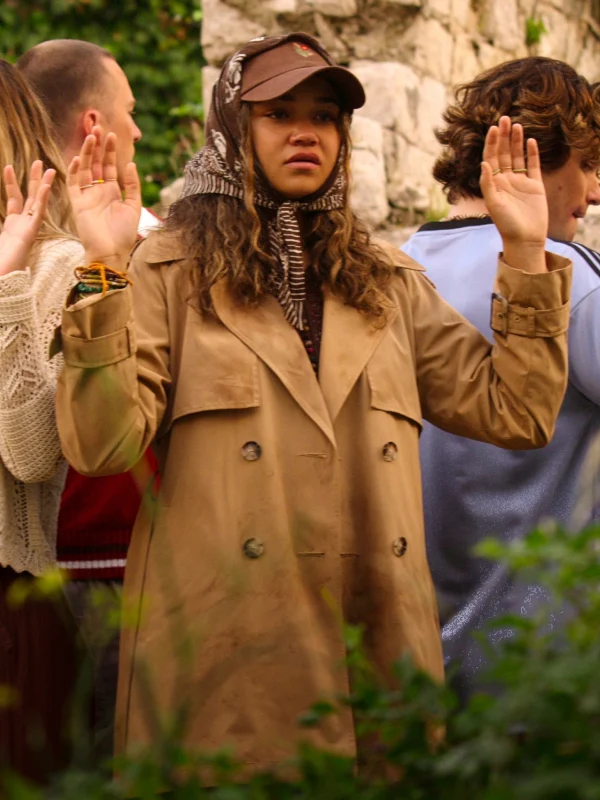 madison bailey coat