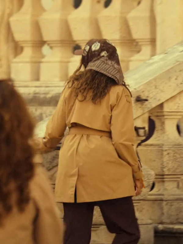 outer banks s05 kiara coat